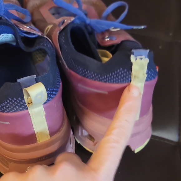 On Cloud Running men's Athletic Shoes in Purple - Picture 4 of 5